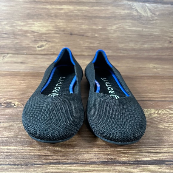 Rothy’s Black Slip-On Round Toe Flats Women’s Size 5.5 Shoes - Picture 2 of 10